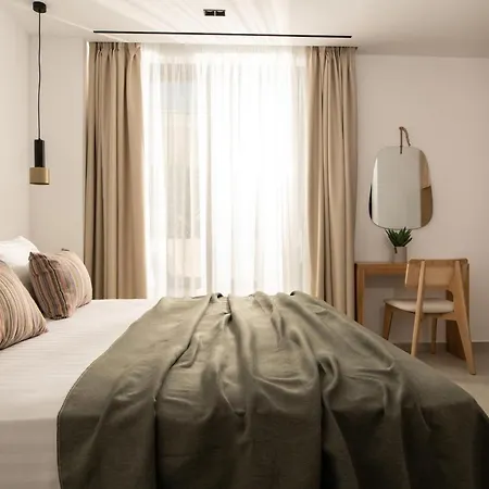 Vilă Nerea Deluxe Seafront Villa, Iconic Infinity Pool, By Thinkvilla