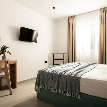 Nerea Deluxe Seafront Villa, Iconic Infinity Pool, By Thinkvilla