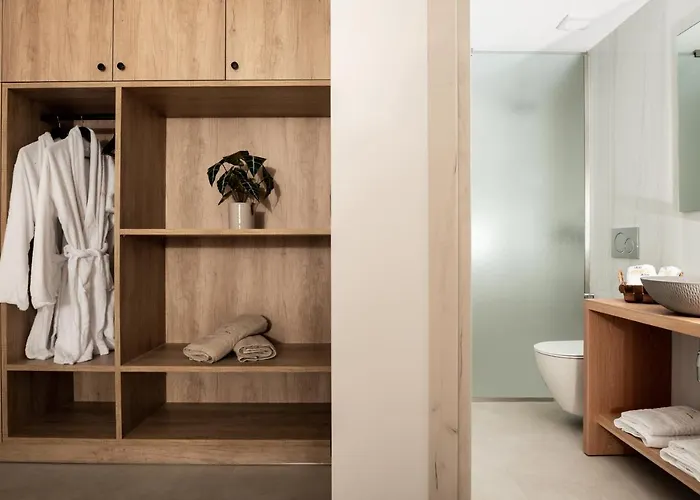 ヴィラ Nerea Deluxe Seafront Villa, Iconic Infinity Pool, By Thinkvilla *