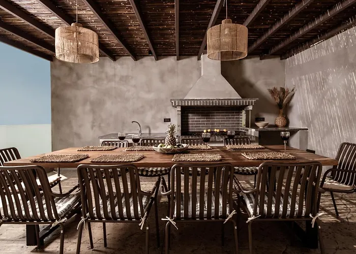 ヴィラ Nerea Deluxe Seafront Villa, Iconic Infinity Pool, By Thinkvilla *