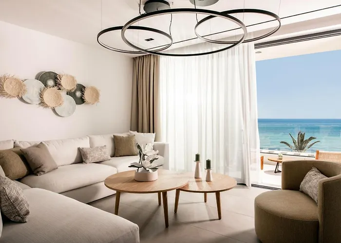 Nerea Deluxe Seafront Villa, Iconic Infinity Pool, By Thinkvilla *