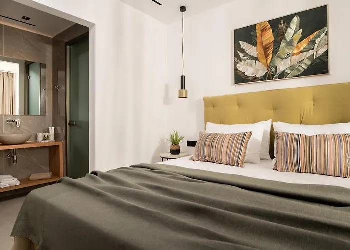 Nerea Deluxe Seafront Villa, Iconic Infinity Pool, By Thinkvilla 别墅 *